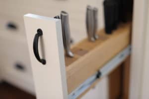 pull-out cabinet pull-out cabinet