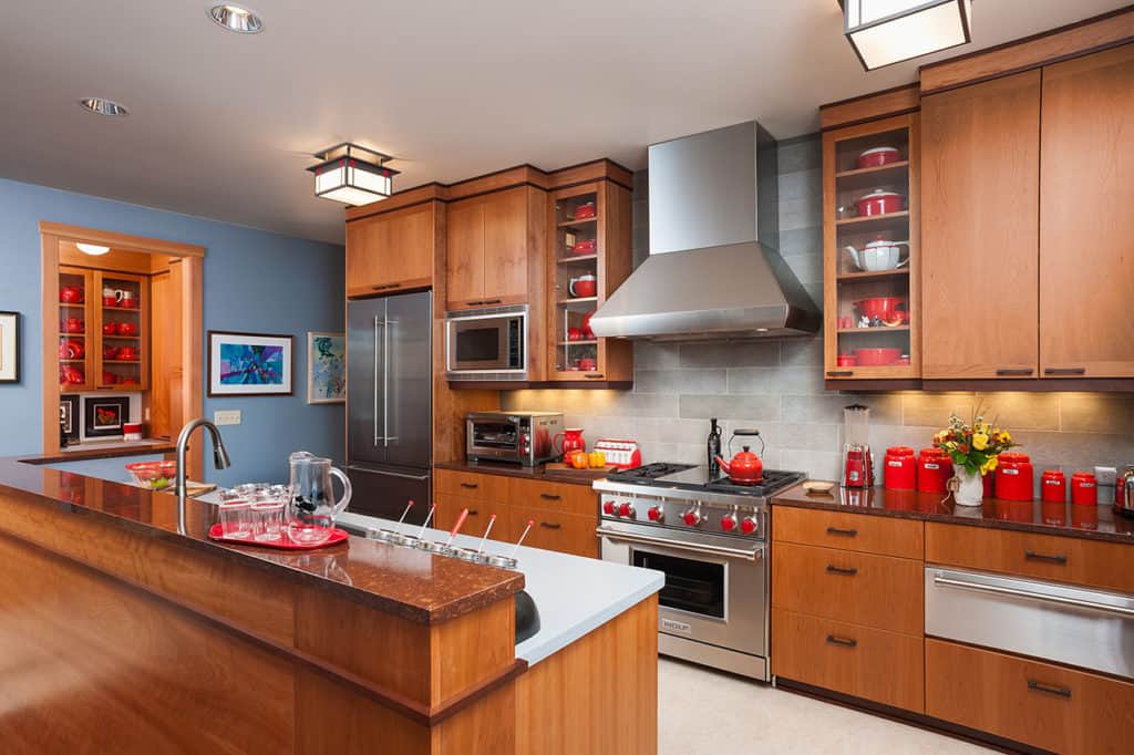 Ample storage space in kitchen Ample storage space in kitchen.