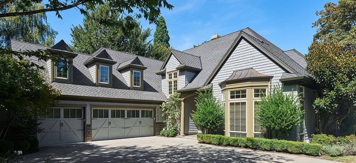 Glenmorrie Lane whole house exterior view.