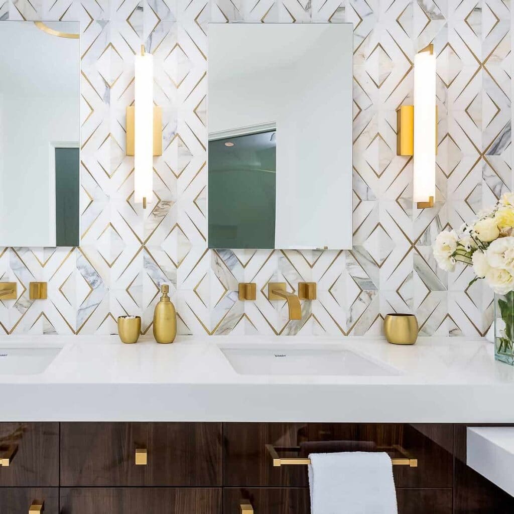 Glamorous Modern Bathroom Remodel in Eugene
