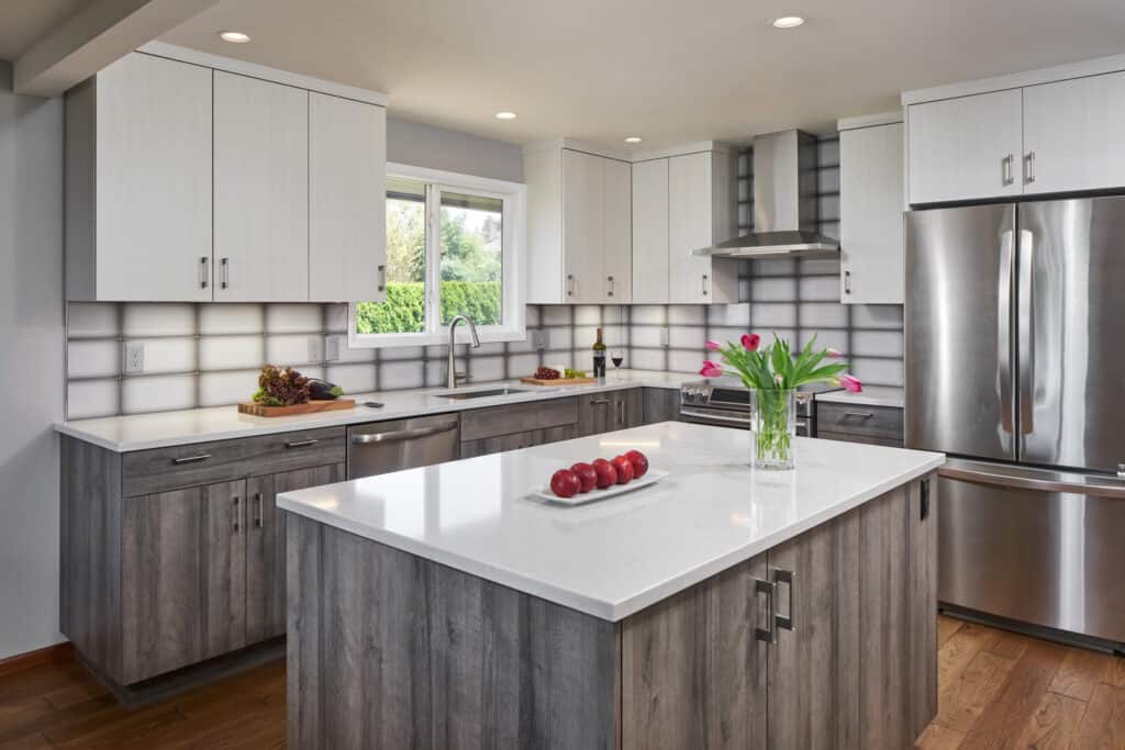 Wall mounted range hood