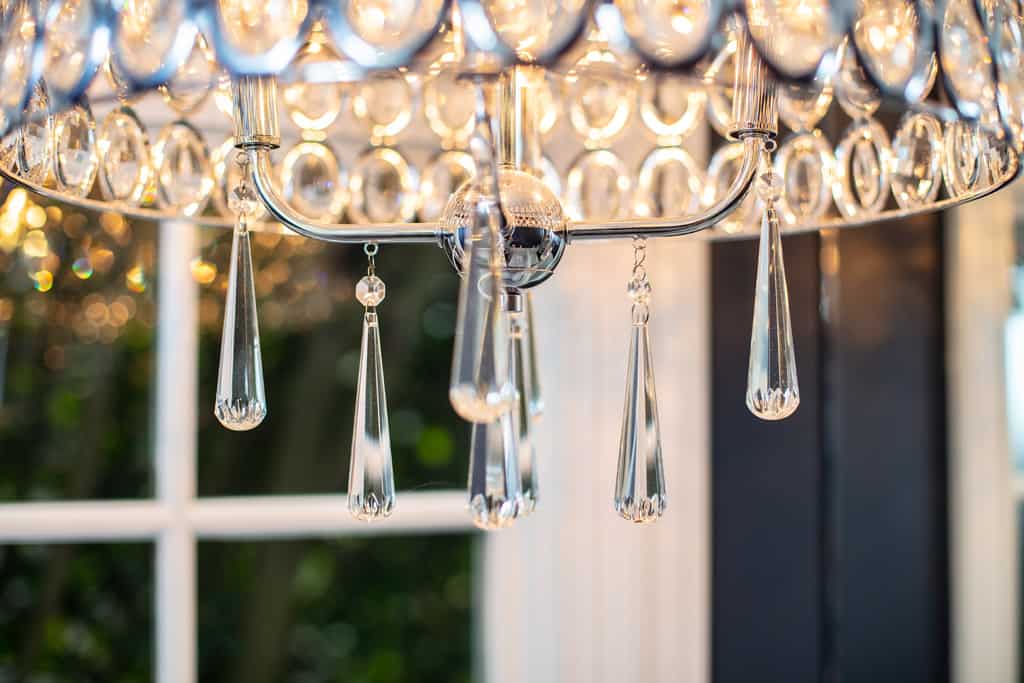 Powder room: Pendant light.