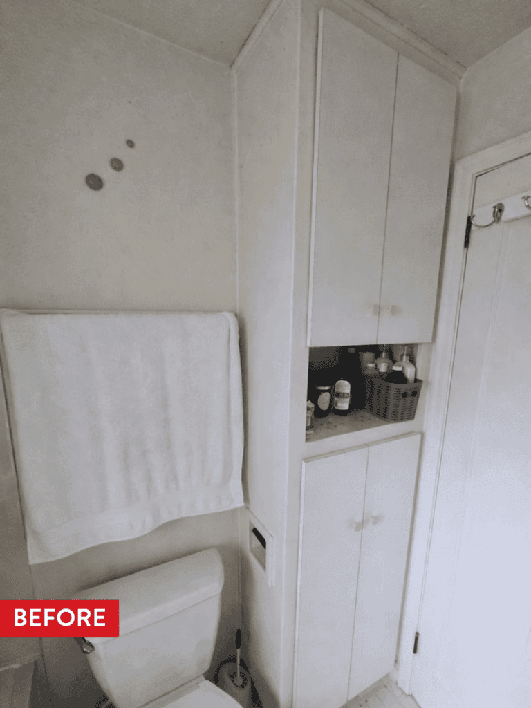 An outdated Seattle bathroom before remodeling