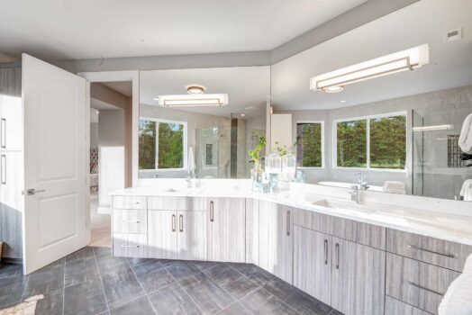 Mercer Island Custom Home Main Bathroom