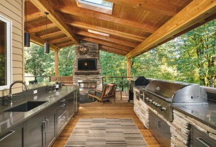 Designated cooking area in outdoor kitchen remodel