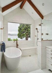Vancouver Primary Bath and Wetroom including view of Columbia River.