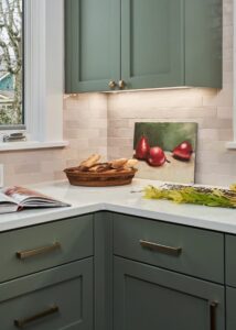 White marbled PentalQuartz countertops.