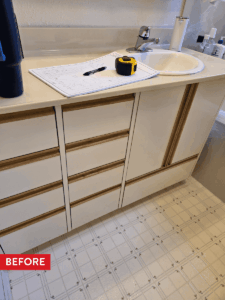 An outdated Seattle bathroom before remodeling